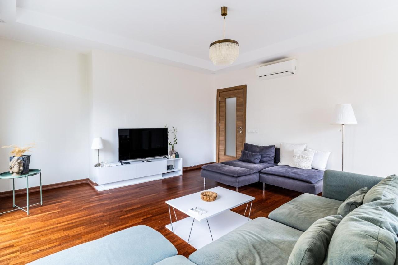 Апартаменты Spacious Flat Near Bagdat Avenue In Suadiye Стамбул Экстерьер фото