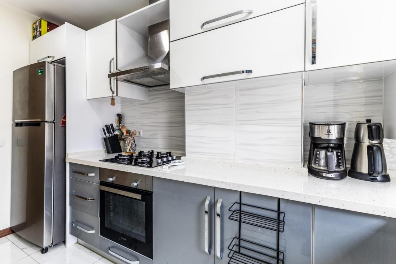 Апартаменты Spacious Flat Near Bagdat Avenue In Suadiye Стамбул Экстерьер фото