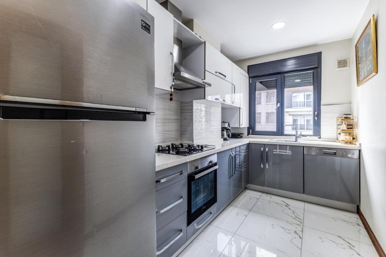 Апартаменты Spacious Flat Near Bagdat Avenue In Suadiye Стамбул Экстерьер фото